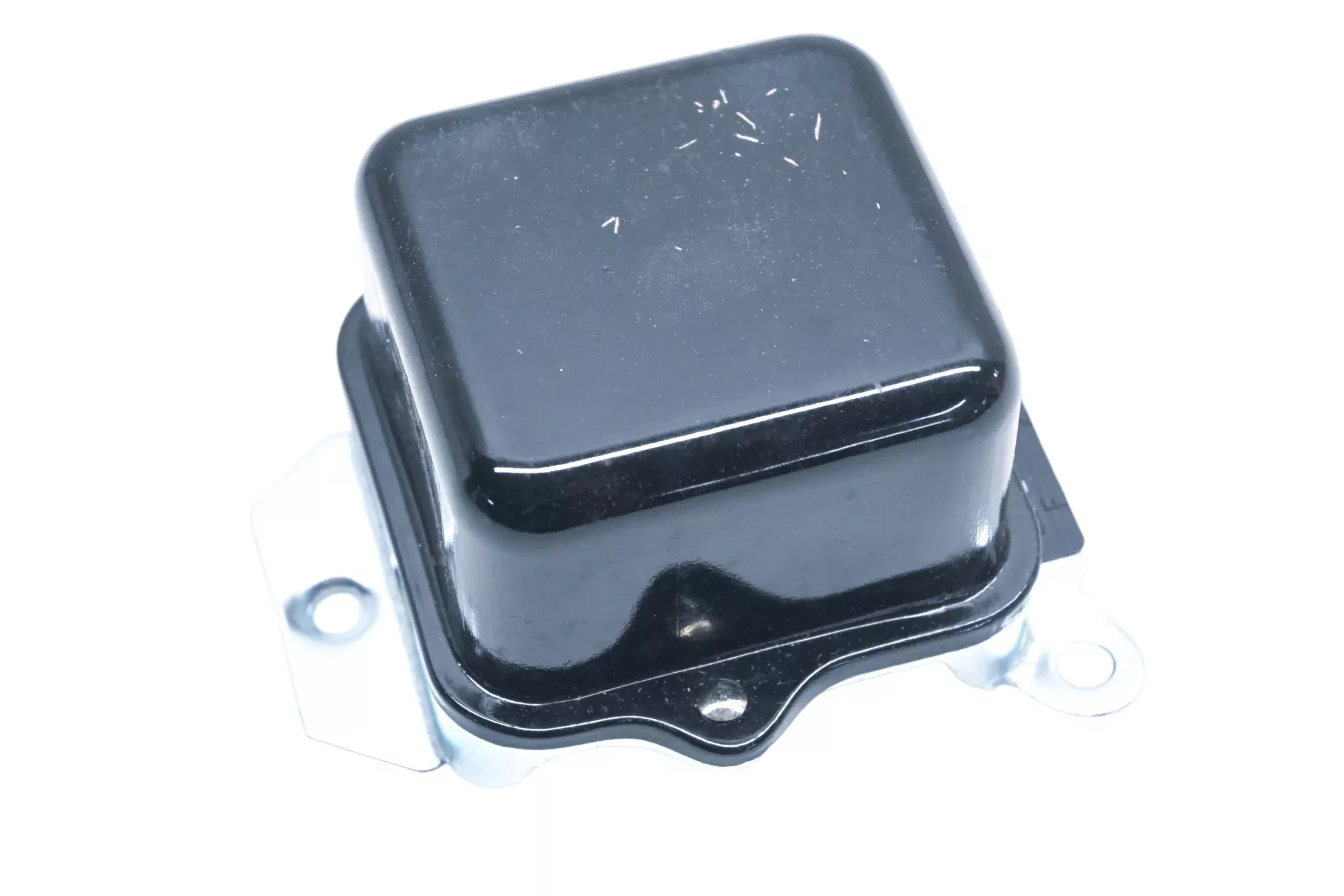 Aftermarket D635, 1119515 Voltage Regulator NOS