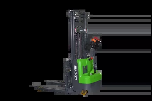 Electric Straddle Stacker with 138″ Lift Height and Lithium Battery